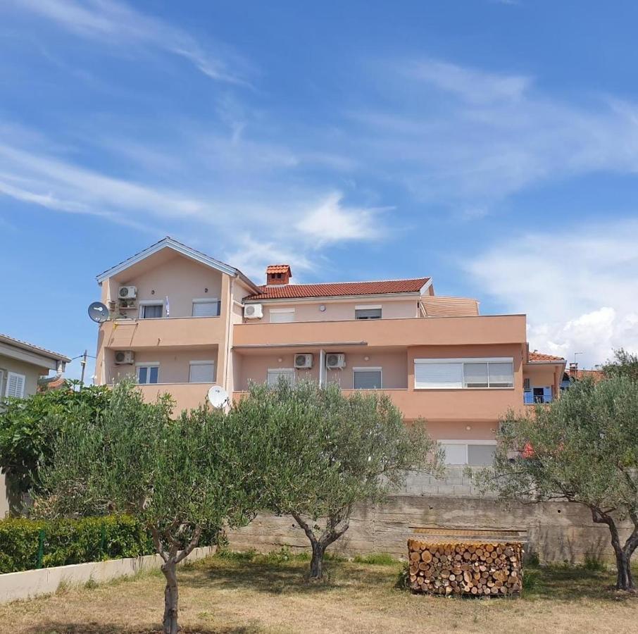 Apartment Beverly Kozino - By The Sea With Free Parking Kožino Exterior foto
